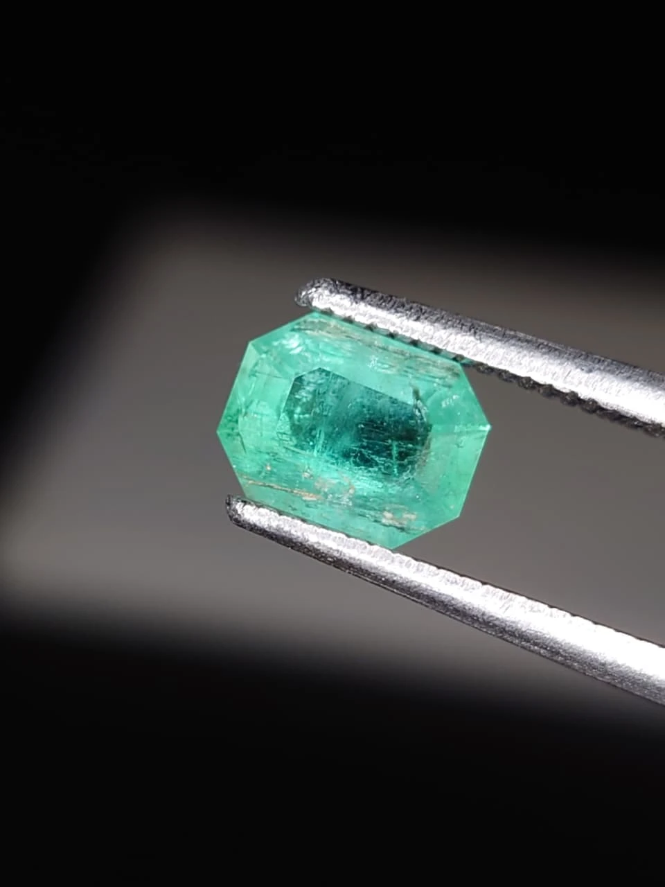 0.7ct Natural Octagon Faceted Panjshir Emerald from Afghanistan — view 4